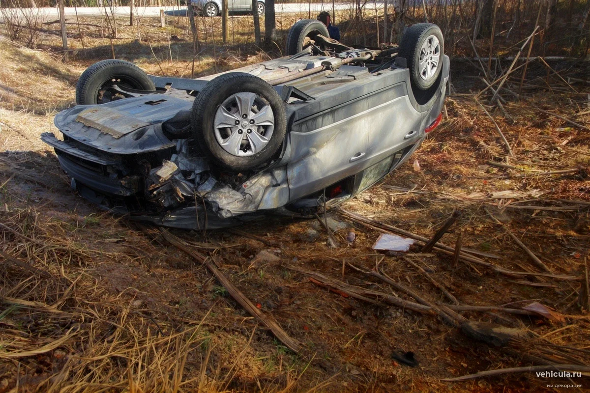 Маневр на 256-м километре трассы «Сортавала» перевернул кроссовер и отправил водителя в больницу